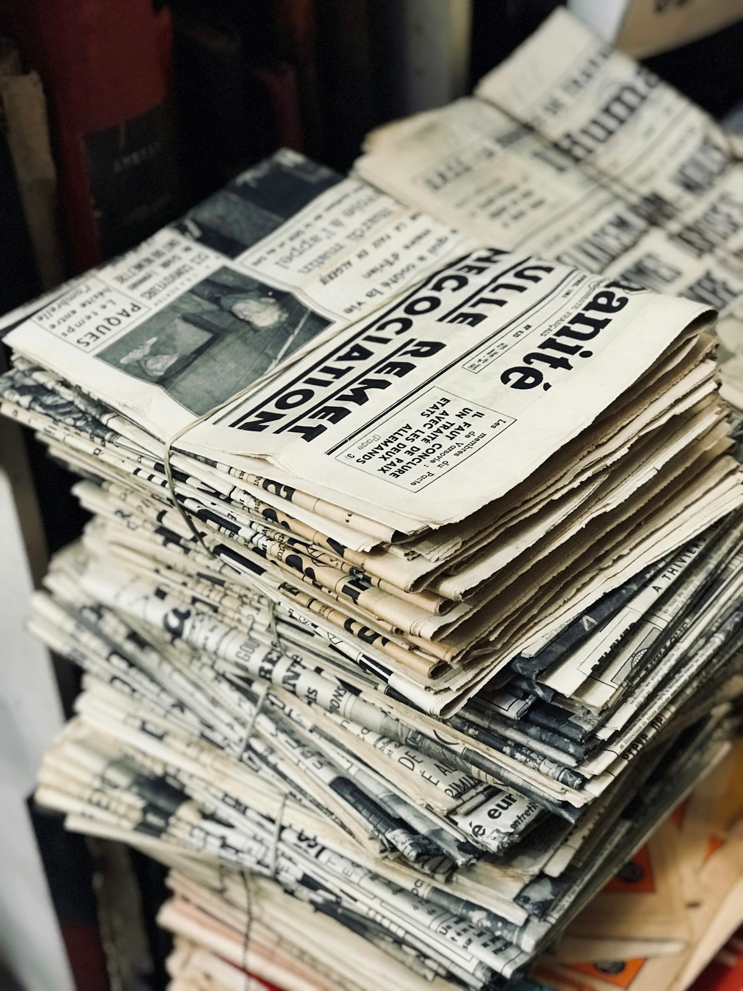 Discovering Hidden Stories in Everyday Life